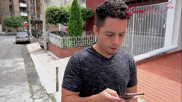 Lo conocí en tinder y en la primera cita tuvimos sexo parte 1 - Sara Blonde and Logan Salamanca