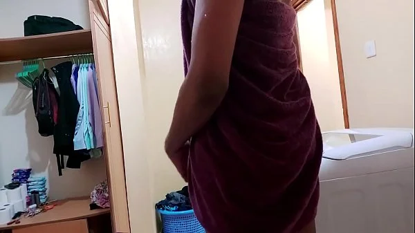 Indian Stepmom Hidden Camera Gets Naked After Showering