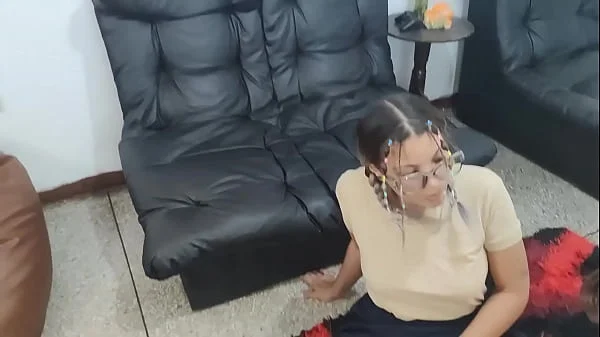 Ayudo Con La Tarea a Mi Sobrinita Inocente 18 años La Virgen Primera Vez