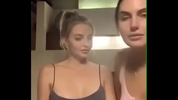 2 Girls Downblouse Periscope