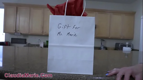 Claudia Marie VS Sofie Marie
