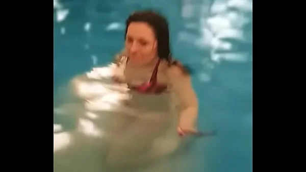 RANDOM CHICK SUCKS MY DICK IN PUBLIC HOTEL POOL