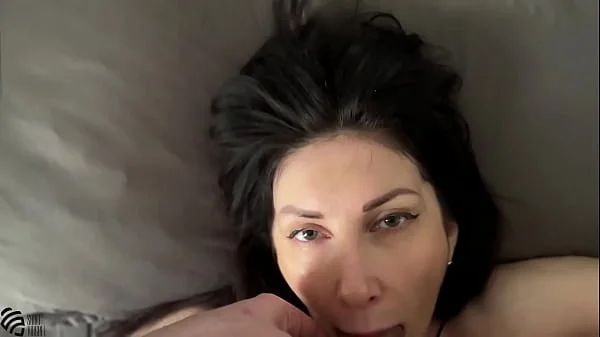 Morning blowjob from a hot MILF