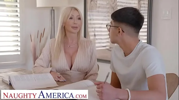 Student gets laid saying cougar tutor three times fast