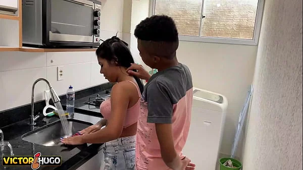 APROVEITANDO MINHA ESPOSA NA COZINHA