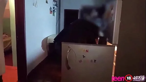 No tio ya no me des por mi  coño me duele mucho¡: me follo a mi linda sobrina para no decir le nada a sus padres por llegar tarde